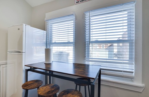 Weequahic Apartment | Cozy 2-bedroom apartment in enjoyable Newark with WiFi, central Ac and heating