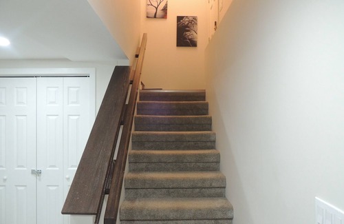 Winnipeg House | Cozy 2-Bedroom basement Suite with Private entrance South Winnipeg.