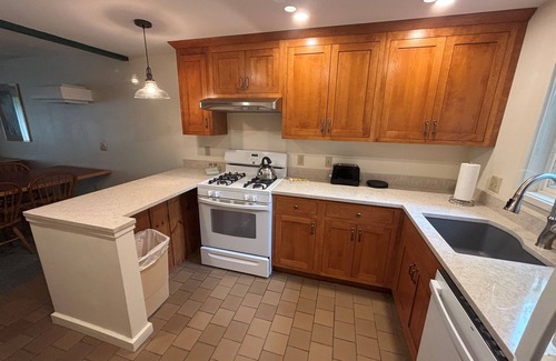 Stowe Area Condo | Cozy 2-bedroom Condo - Close to town!