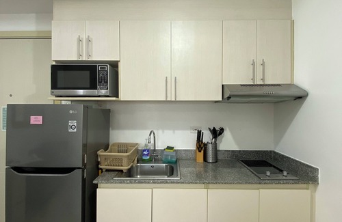 Las Pinas Condo | Cozy 2 Bedroom Condo @ South Residences Las Pinas City 831