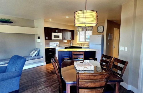 Manson Condo | Cozy 2-bedroom condo, pool/hot tub, recreation, fitness room, WiFi, family fun