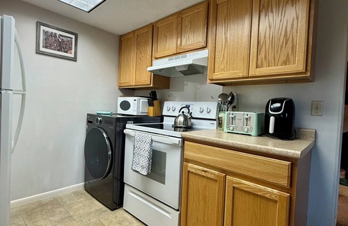 Stowe Area Condo | Cozy 2-bedroom condo with WiFi, pool, fitness room in charming Stowe