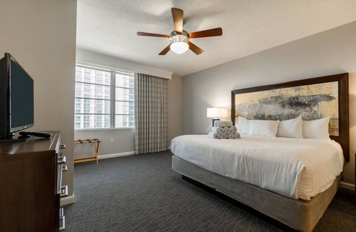 Smith's Memento Resort | Cozy 2-Bedroom Deluxe Suite in Beautiful Daytona Beach!