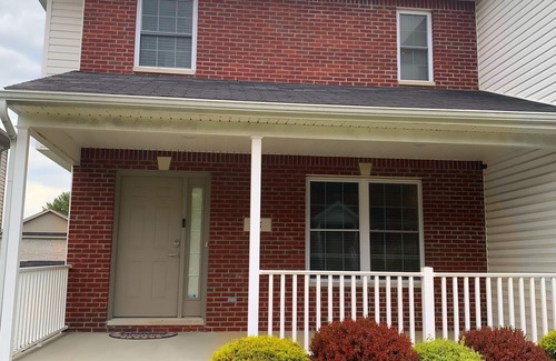 Bloomington House | Cozy 2 bedroom home in a beautiful neighborhood