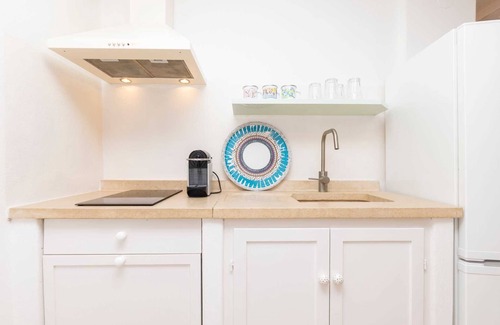 Veli Losinj House | Cozy 2-Bedroom House, Ideal for 4