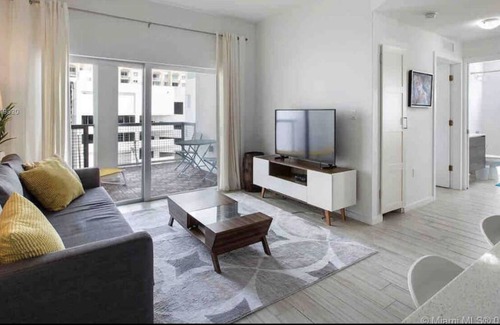 Edgewater Condo | **COZY 2 BEDROOM MIDTOWN MIAMI-FREE PARKING*