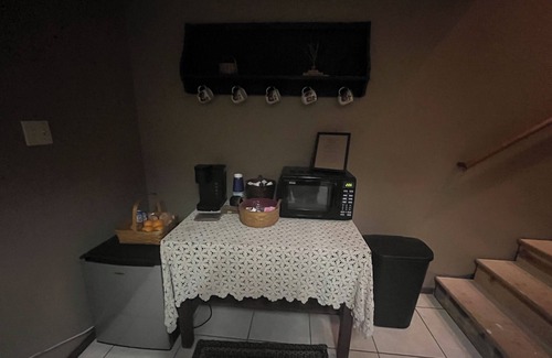 Port Matilda Apartment | Cozy 2 bedroom suite with private entrance and continental breakfast.