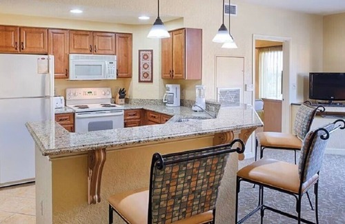 Florida Central Atlantic Coast Resort | Cozy 2-bedroom resort in amazing Lake Buena Vista with AC, fitness room