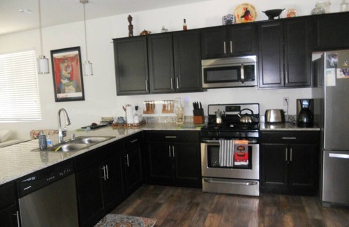 North Las Vegas House | Cozy 2-bedroom building in enchanting North Las Vegas with AC, WiFi