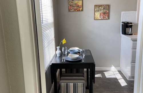 Jennings Lodge House | Cozy 2 br. Close to River