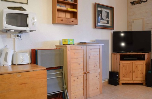Saint-Cyprien Plage Apartment | Cozy 2-Room Apartment with Pool, Garden, and Parking, 250m from Beach