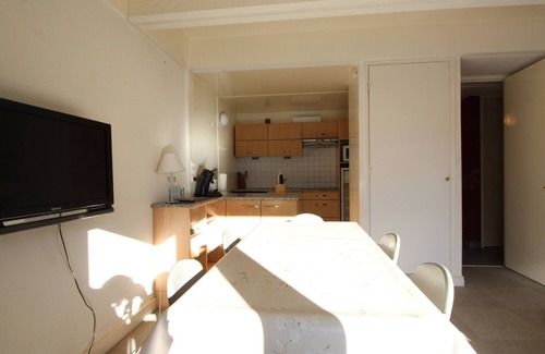 Flaine Apartment | Cozy 2-Room Apartment for 6, Ski-In/Ski-Out, Flaine Forum - Stunning South-Facing Balcony View