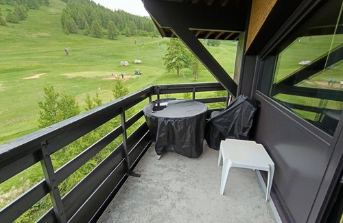 Montgenevre Apartment | Cozy 2-room ski-in/ski-out condo - 5 people - Stunning views