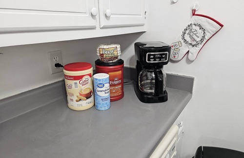 North Newport News House | Cozy 2 Story Model Townhouse