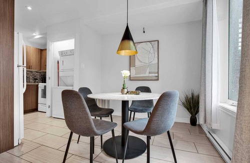 Verdun Apartment | Cozy 2BDR Apartment in Verdun