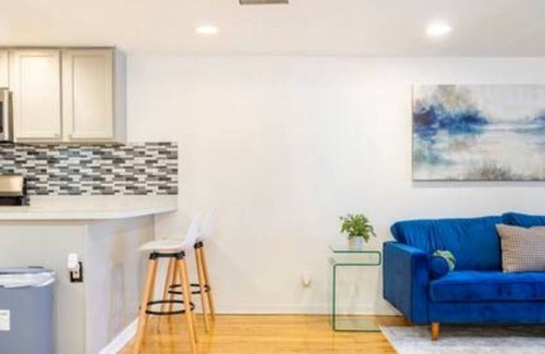 Bronzeville Apartment | Cozy 2BR/2BA Near Downtown-Chi