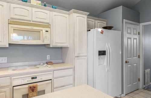 Port Isabel Cottage | Cozy 2BR cottage in Port Isabel, perfect for families and pets! #1