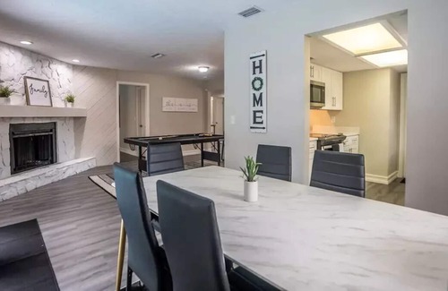 Terrace Park House | Cozy 3/2 Pool Home with Grill and Billiards Table