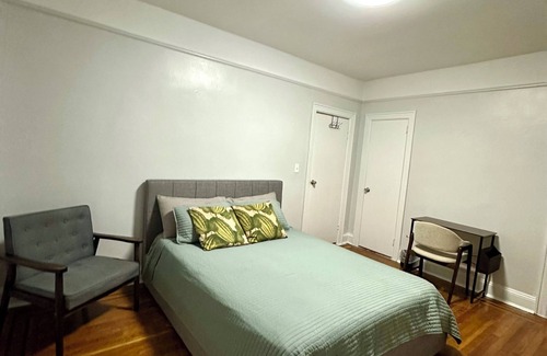 Queens Apartment | Cozy 3-bed apartment - near to Manhattan