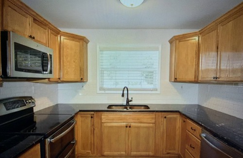 Jacksons' Gap House | Cozy 3 Bedroom, 2 Bathroom Cottage, right on the water!