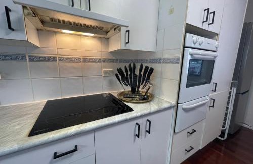 Kallangur Apartment | Cozy 3 bedroom and office space in center of Kallangur