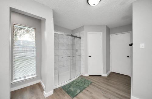 Pecan Grove House | Cozy 3-bedroom bungalow in Richmond, TX