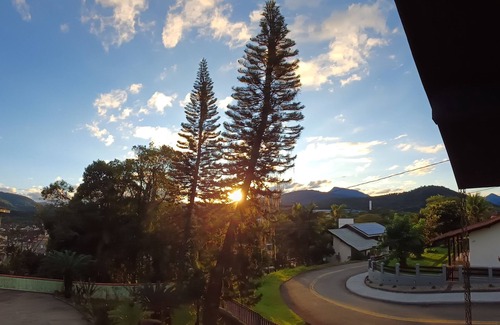 Pomerode House | Cozy 3-bedroom house in downtown Pomerode - Guesthouse - Accommodation