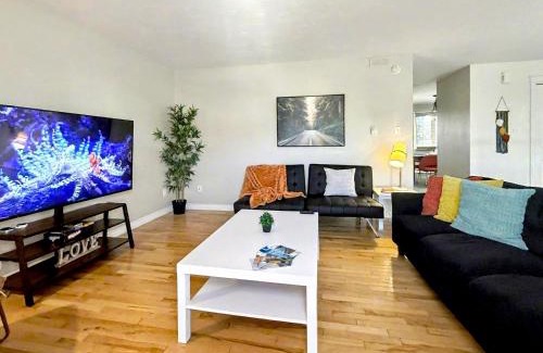 Moncton House | Cozy 3-BR Getaway - Hospital - NBCC - WFH Ready