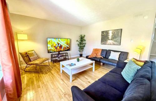Moncton House | Cozy 3-BR Getaway - Hospital - NBCC - WFH Ready