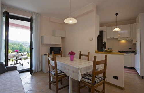 Orta San Giulio Apartment | Cozy 3½-room apartment with 2 bathrooms and beautiful lake view