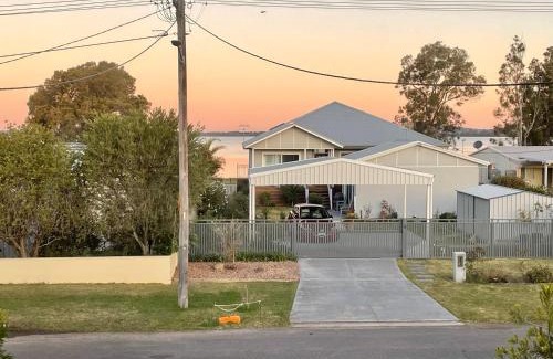 Chittaway Bay House | Cozy 3br house 100m to the lake