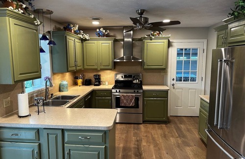 Annville House | Cozy, 4 bedroom, 2 1/2 bath, Hot tub/Swim spa, 10 minutes to Hershey attractions