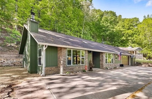 Lost Bridge Village House | Cozy 4-bedroom house at beautiful Beaver Lake with fire pit and nice patio!