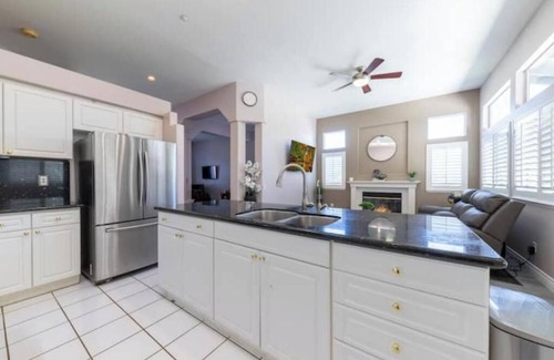 Redlands House | Cozy 4bd Villa by Hospital