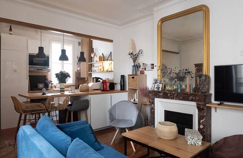 Quartier de la Goutte-d'Or Apartment | Cozy 50 m² haven of peace near Montmartre