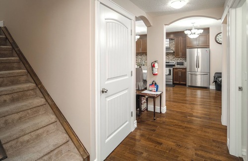 Symons Valley House | cozy a little space for visiting family and Banffnaddress:1248B Sherwood BV NW