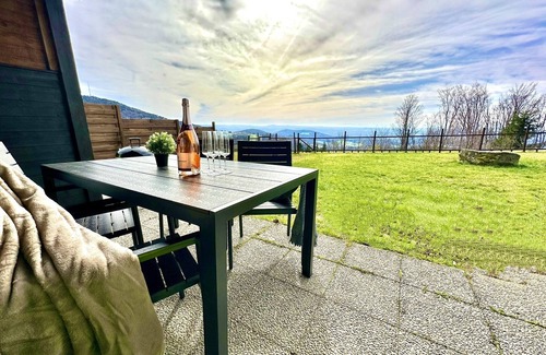 Steinberg House | COZY Alpine-view Mountain BUNGALOW + BIG Garden + NETFLIX!