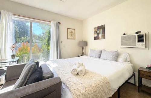 Universal City House | Cozy and comfortable Studio - Hal2-UC