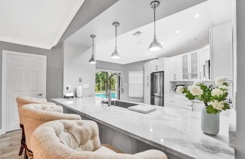 Plantation Apartment | Cozy and Family Friendly 4BR House w a pool
