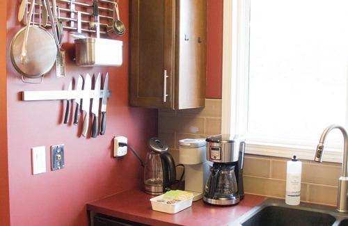 Northeast Edmonton House | Cozy and Landscaped Bungalow, Pet Friendly