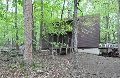 Berkeley Springs Cabin | Cozy and Quaint