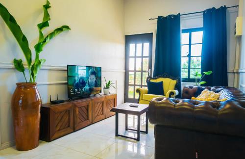 Noord Apartment | Cozy and quirky Wolf Apartment