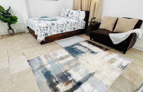 Davie Apartment | Cozy and Spacious Studio with AC and WiFi only 12 Min away from Ft Lau Airport