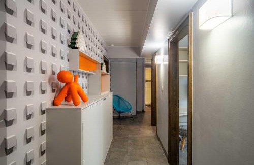 Krutenau Apartment | Cozy and Stylish with A-C in City Center!