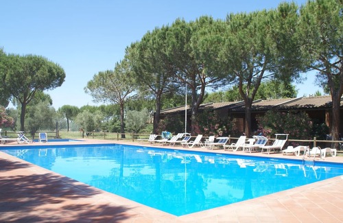 Piombino Apartment | Cozy apartment with a nice balcony or terrace on the coast