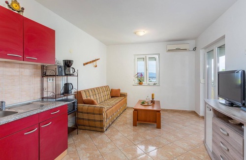 Sveti Vid-Miholjice Apartment | Cozy apartment in Sveti Vid-Miholjice