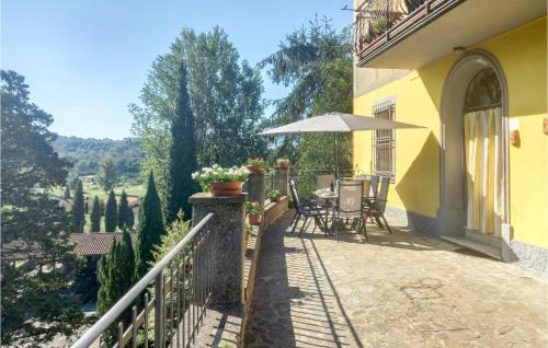 Castelvecchio Pascoli Apartment | Cozy Apartment In Castelvecchio Pascoli