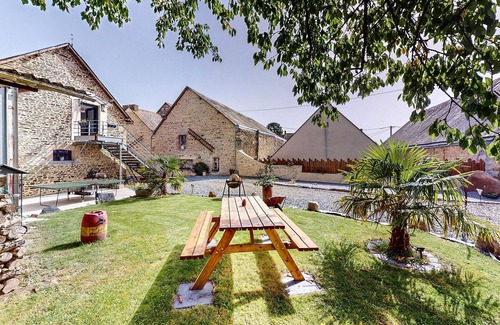 Neuilly-le-Vendin Apartment | Cozy apartment in Neuilly le Vendin