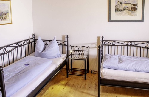 Ruhmannsfelden Apartment | Cozy Apartment in Ruhmannsfelden with Swimming pool