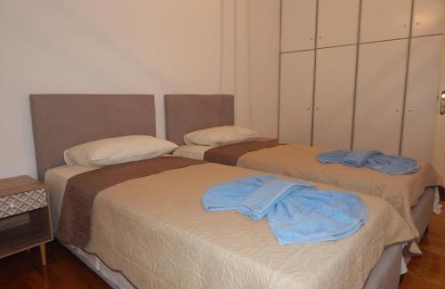 Tripoli Apartment | Cozy apartment for 3-6 people-Center Tripoli